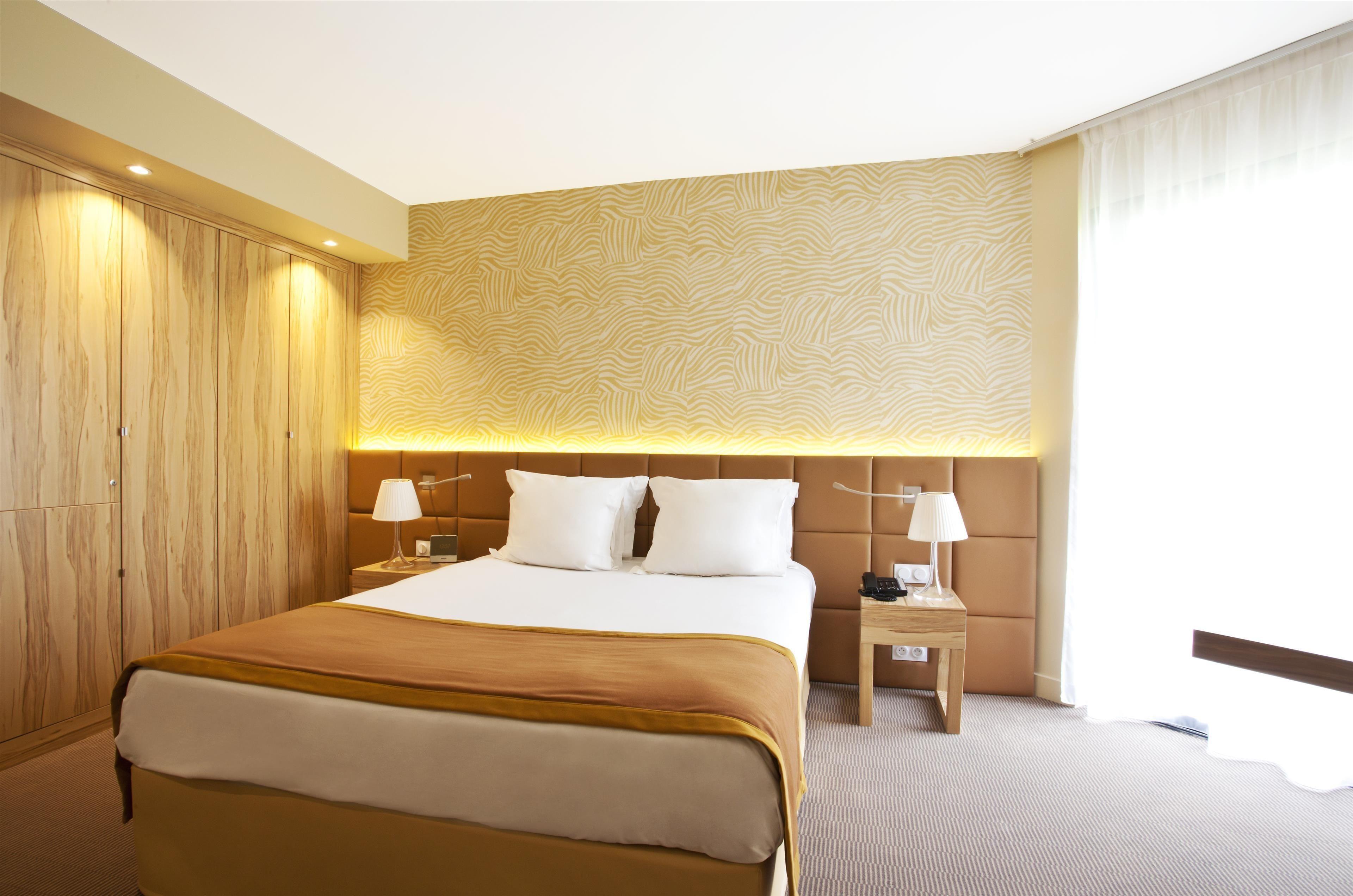 Golden Tulip Avignon Le Paradou Exterior photo